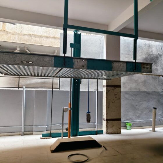 Space-saving single pillar stack parking system in Bangalore installed by Yescarparkinglift for residential villas.